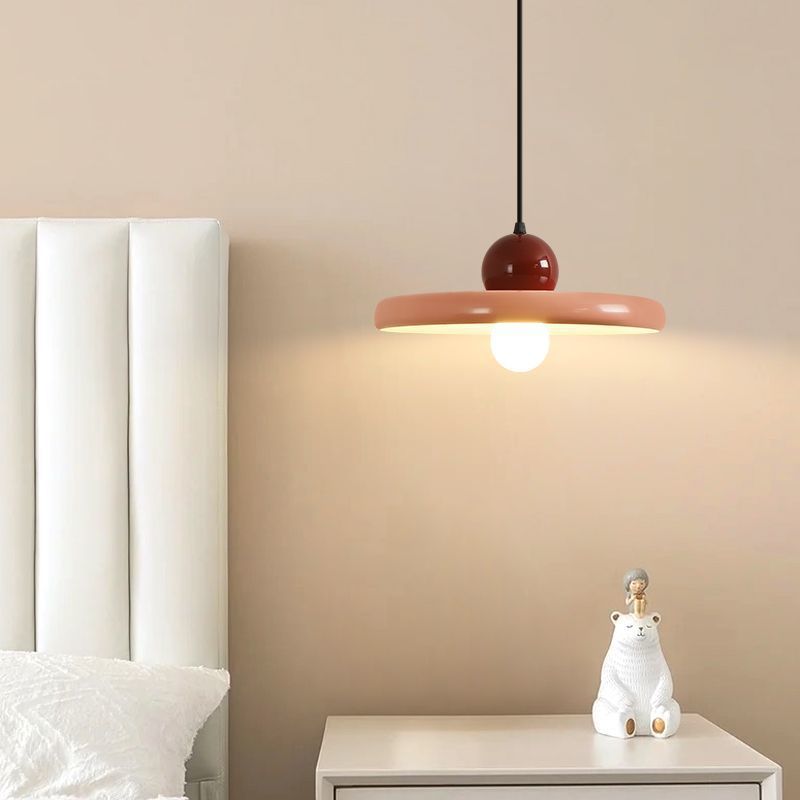 French Flying Saucer Chandelie - đánh giá và giá Desk Setup Minimalist